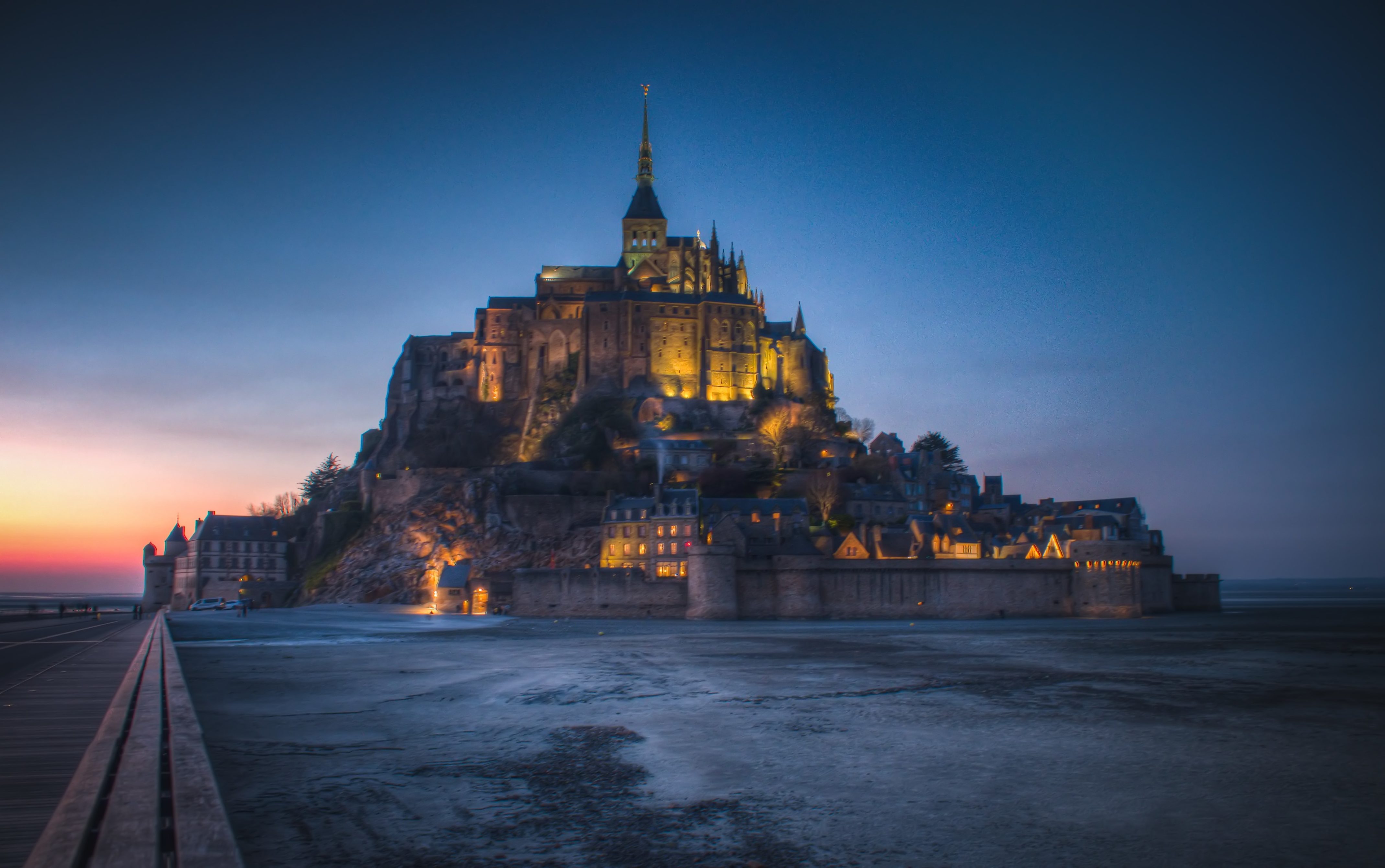 Spend a night at the Mont Saint-Michel - Mont Saint-Michel Normandy  Destination